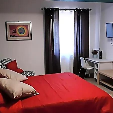 Notti Rosa 住宿加早餐酒店 3*