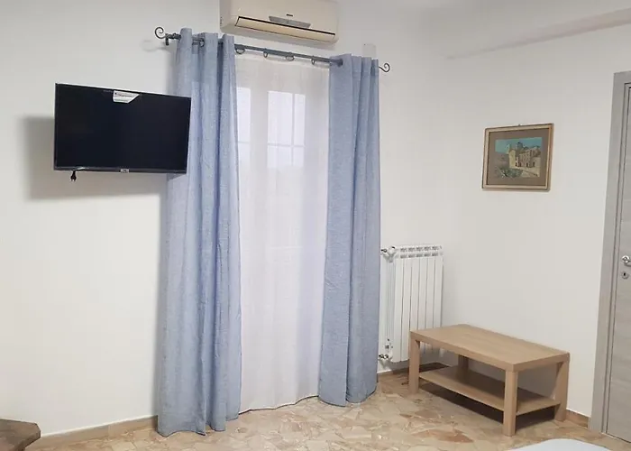 Notti Rosa לינה וארוחת בוקר 3*