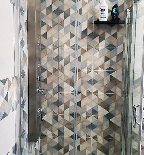 לינה וארוחת בוקר Notti Rosa 3*